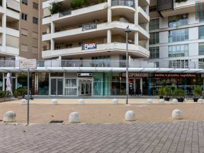 Lo slargo alberato � diventato infatti uno dei centri della �movida� barese grazie alla presenza di tanti locali serali